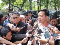 Wali Kota Solo: Saya Belajar dari Pak Rocky Gerung